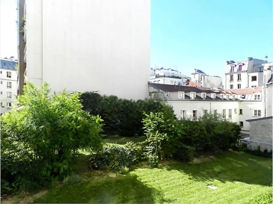 2 Bedrm Flat - Paris Downtown - Near Commodities