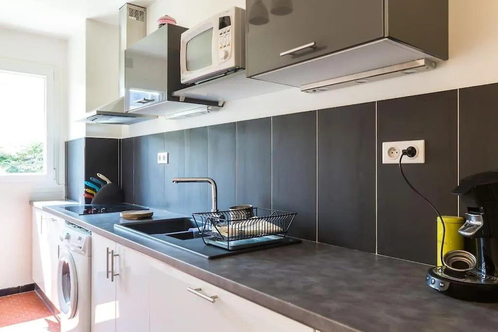 2 Bedrm Flat - Paris Downtown - Near Commodities Διαμέρισμα
